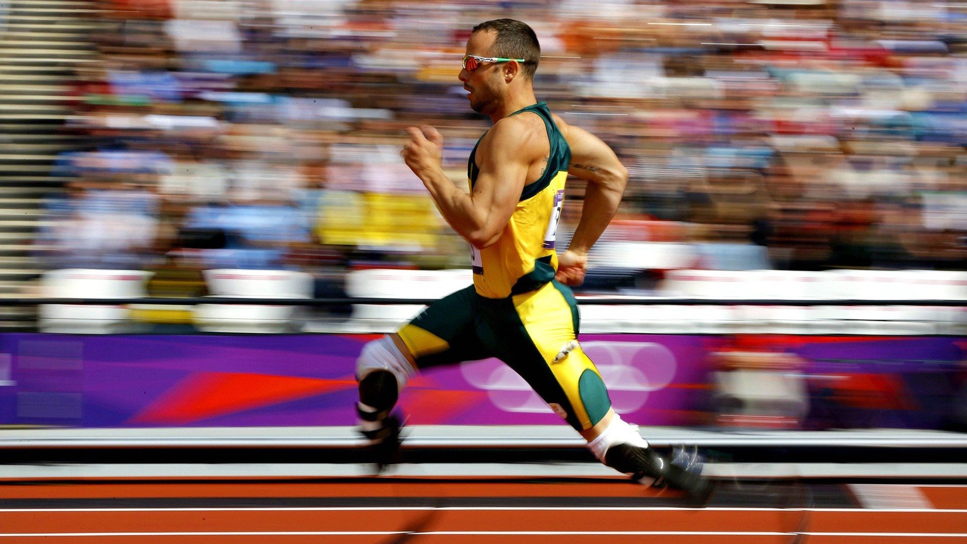 莫伊：在场上无处不在，他的力量和技巧帮助全黑队巩固领先地位