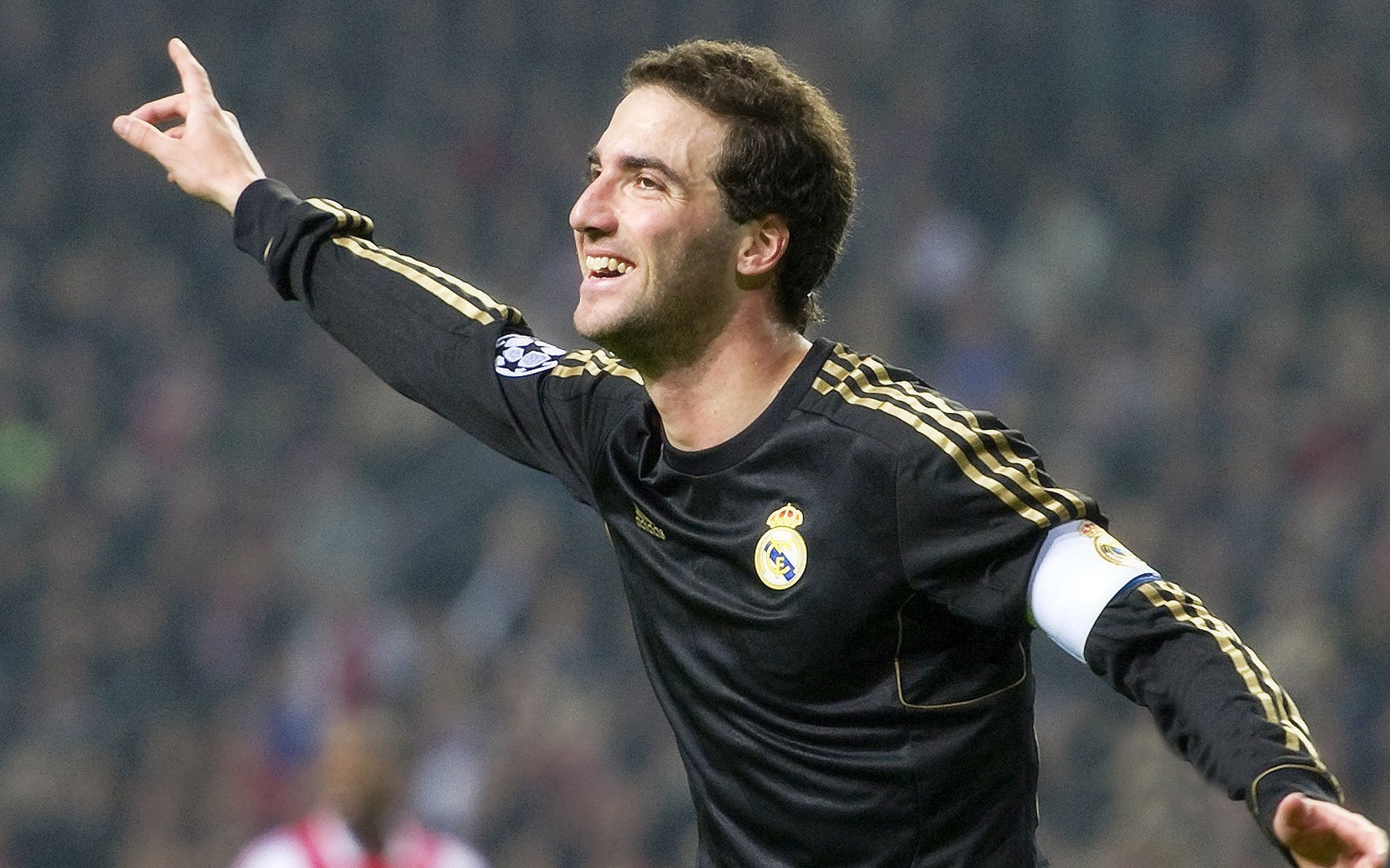 爱游戏平台-中国足球国家队推广细节控制型传控打法，传控足球过时了吗