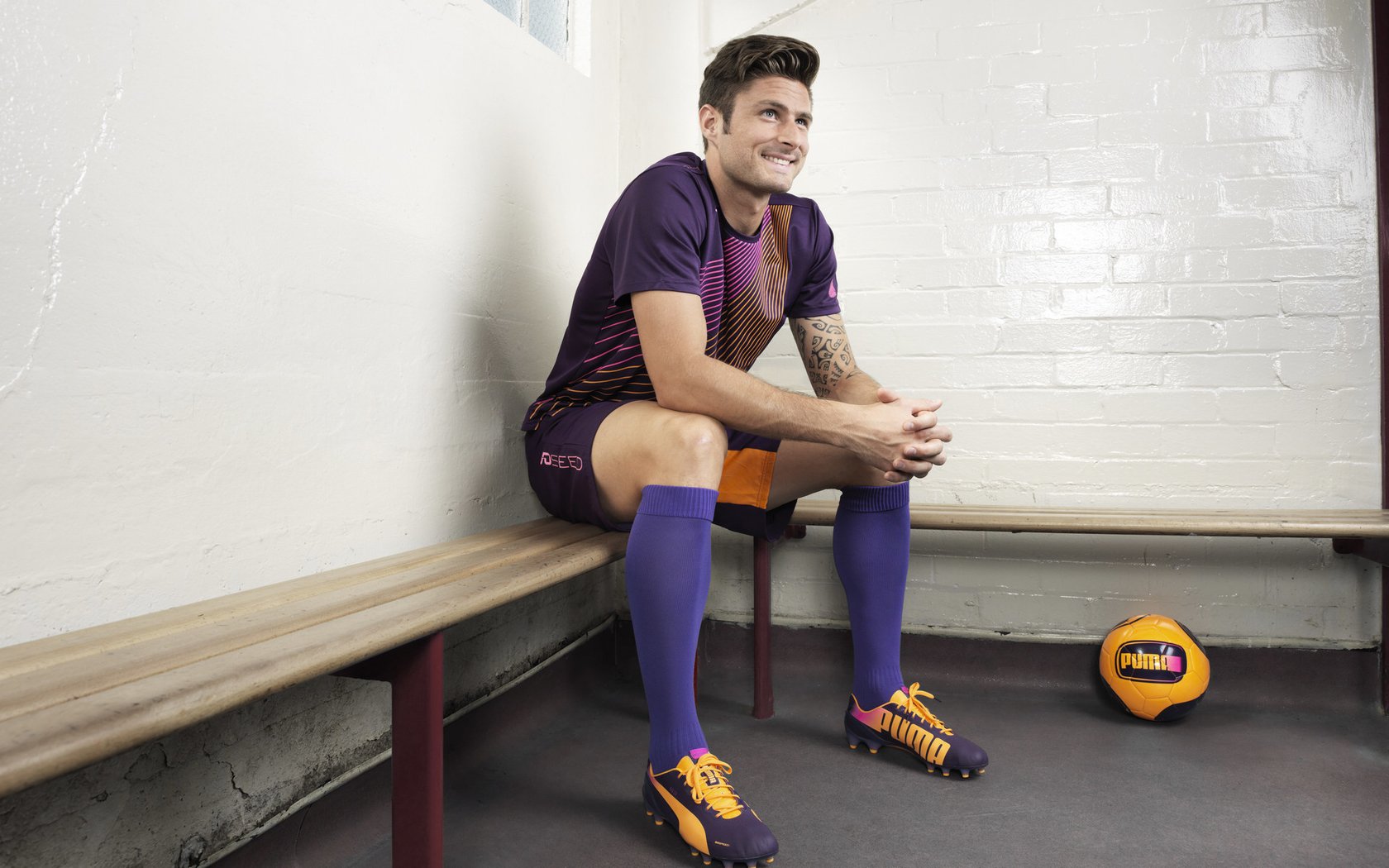 爱游戏真人体育娱乐-凯莉·麦基翁决赛发挥稳定无失误，凯丽麦吉翁